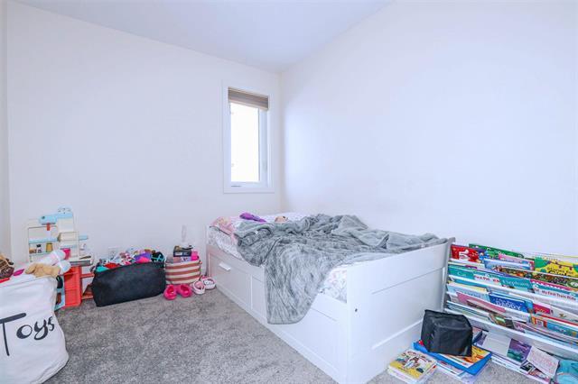 









204


Grey Heron

DR,
Winnipeg,




MB
R3X 0H6

