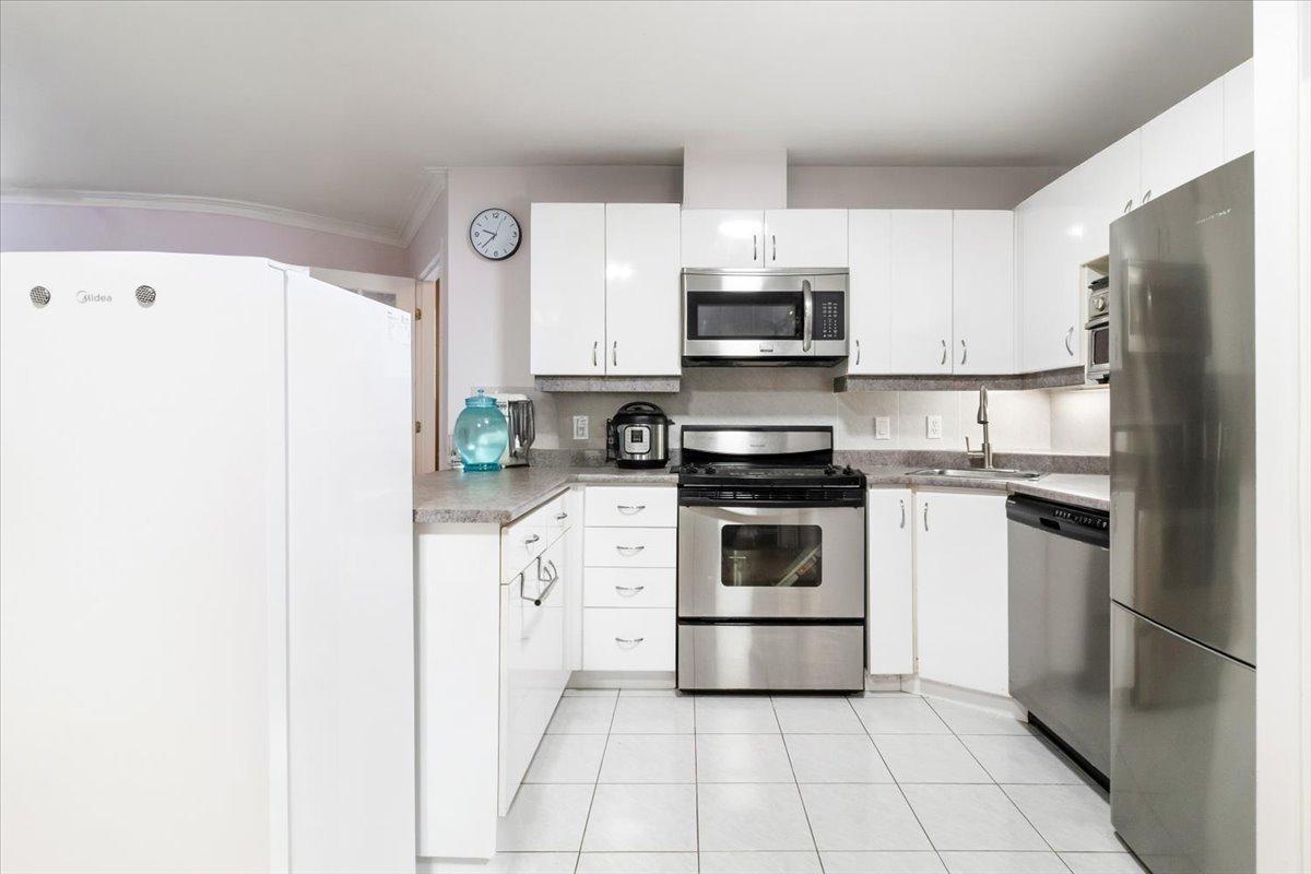 









7314


Rue Chouinard

,
Montréal (LaSalle),




QC
H8N2Z4

