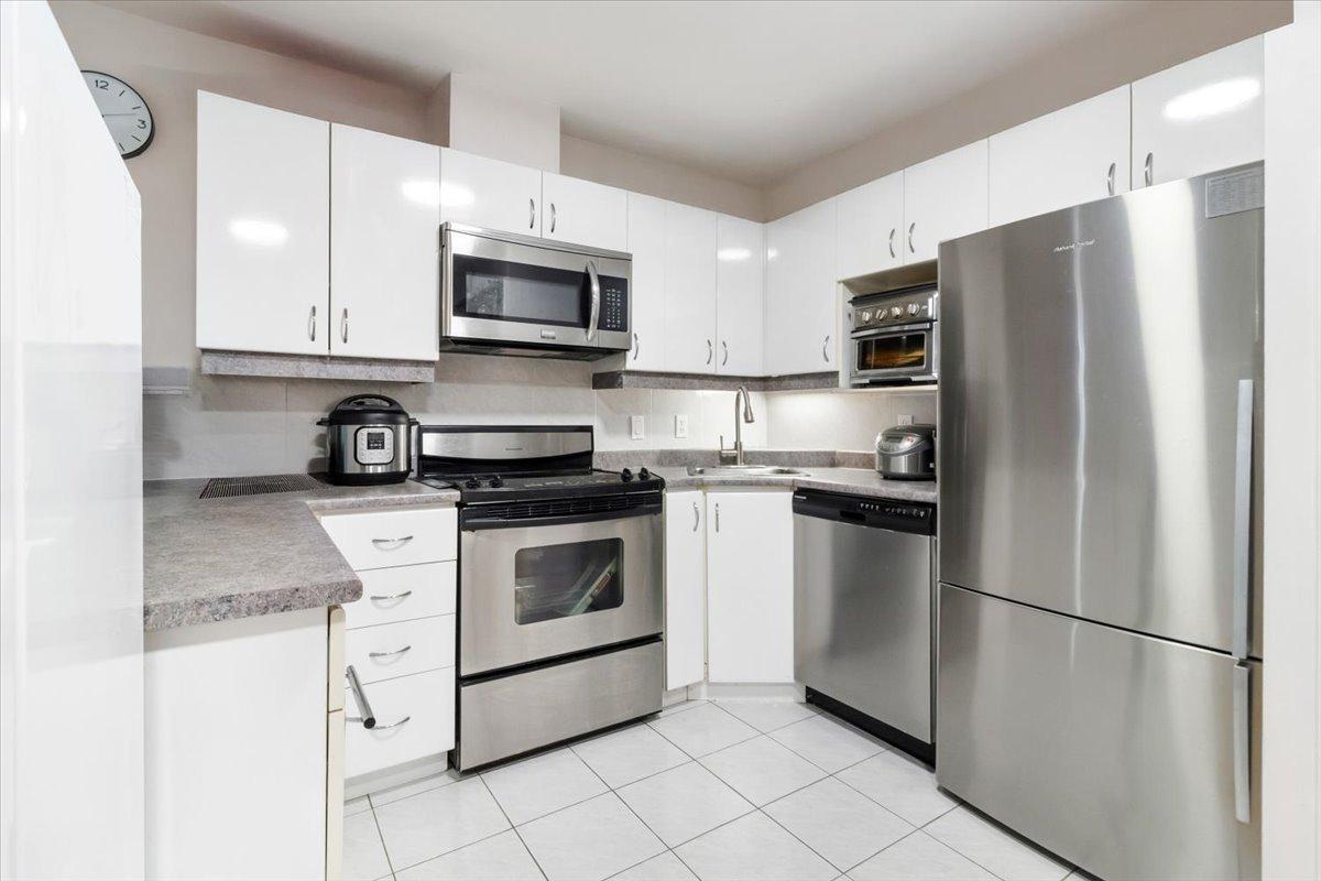 









7314


Rue Chouinard

,
Montréal (LaSalle),




QC
H8N2Z4

