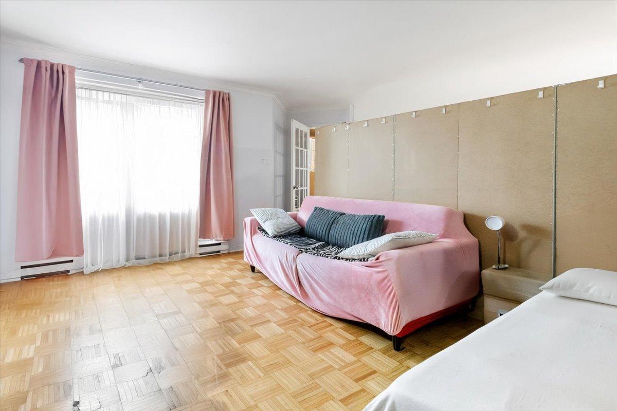 









7314


Rue Chouinard

,
Montréal (LaSalle),




QC
H8N2Z4

