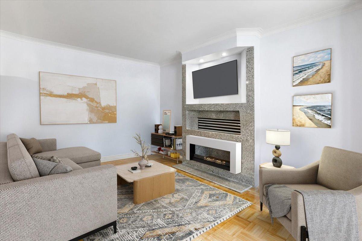 









7314


Rue Chouinard

,
Montréal (LaSalle),




QC
H8N2Z4

