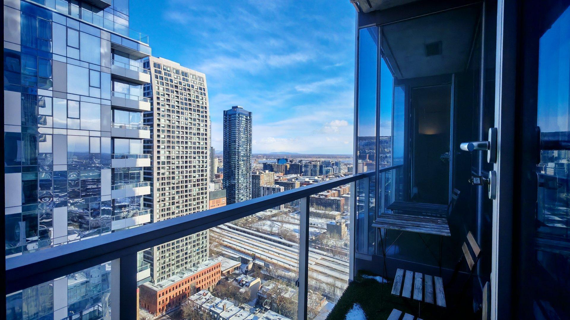 









1450


Boul. René-Lévesque O.

, 2707,
Montréal (Ville-Marie),




QC
H3G0E1

