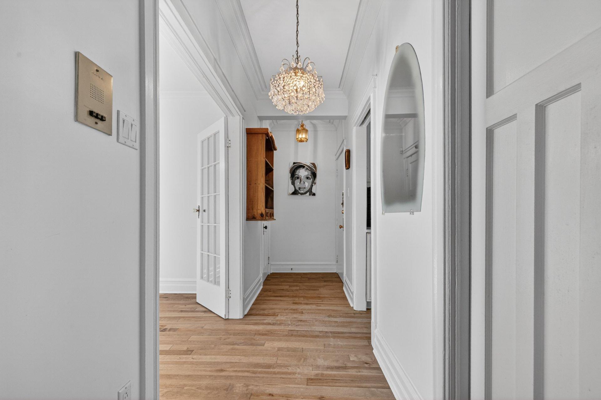 









4131


Ch. de la Côte-des-Neiges

, 5,
Montréal (Ville-Marie),




QC
H3H1X1

