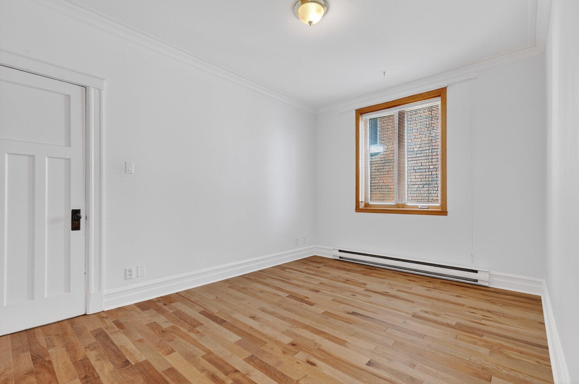 









4131


Ch. de la Côte-des-Neiges

, 5,
Montréal (Ville-Marie),




QC
H3H1X1

