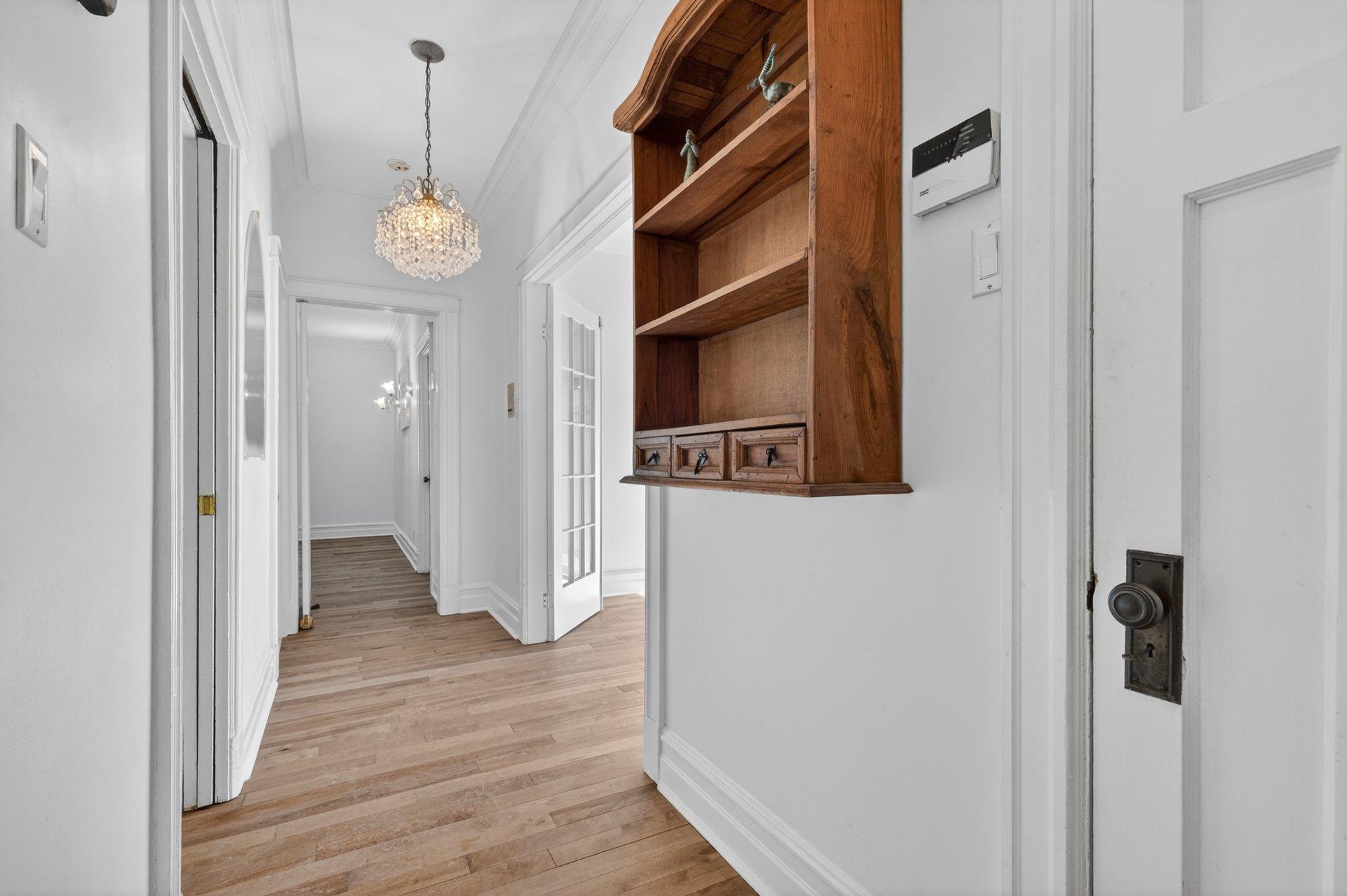 









4131


Ch. de la Côte-des-Neiges

, 5,
Montréal (Ville-Marie),




QC
H3H1X1

