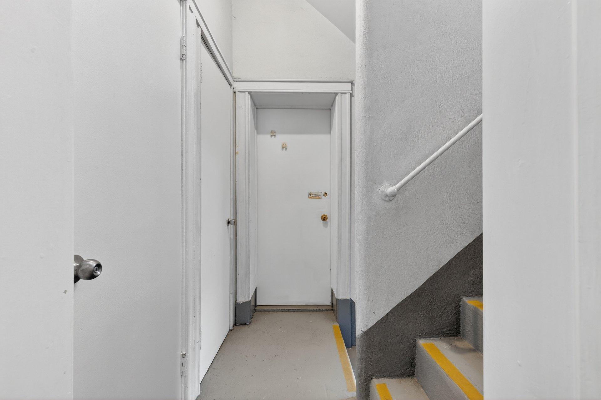 









4131


Ch. de la Côte-des-Neiges

, 5,
Montréal (Ville-Marie),




QC
H3H1X1

