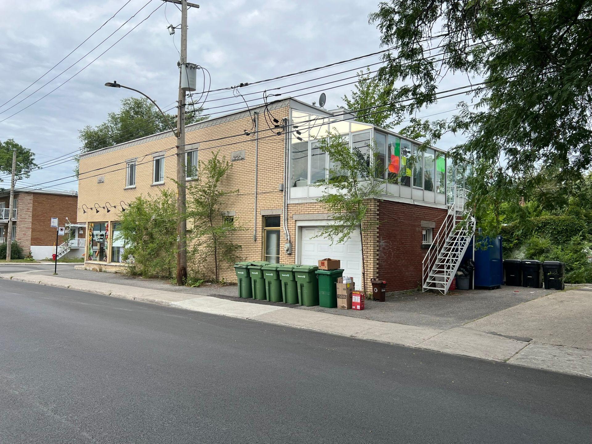









5003


Rue Louis-Veuillot

,
Montréal (Mercier/Hochelaga-Maisonneuve),




QC
H1M2N4

