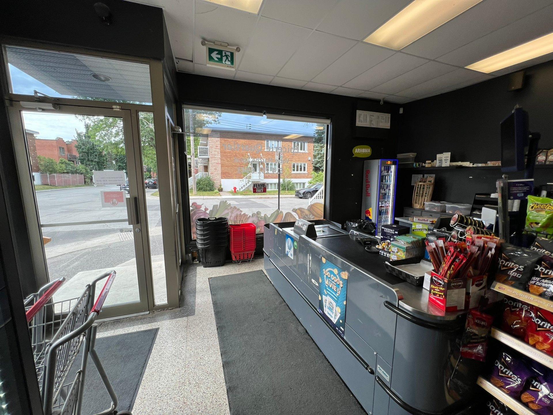 









5003


Rue Louis-Veuillot

,
Montréal (Mercier/Hochelaga-Maisonneuve),




QC
H1M2N4

