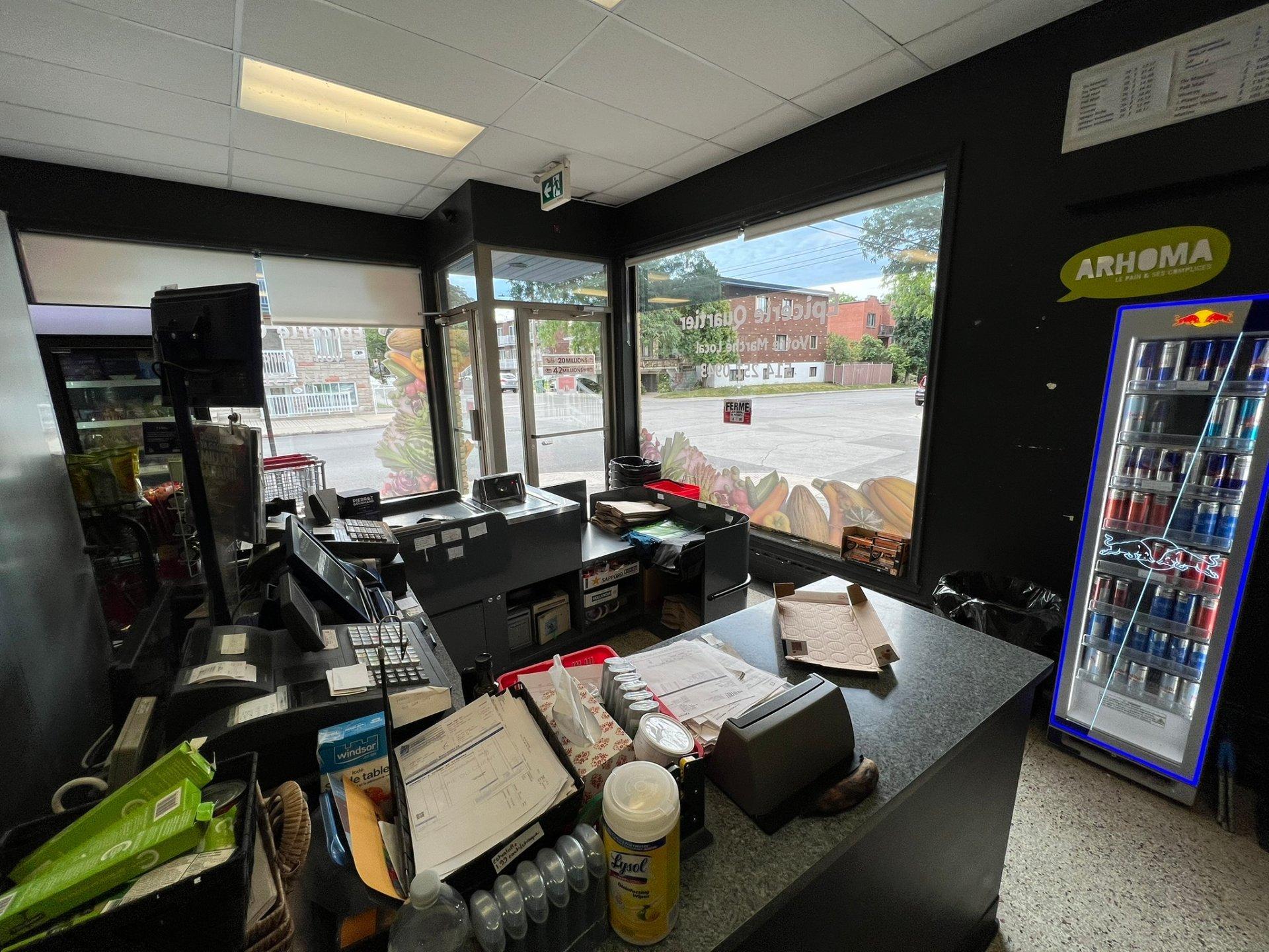 









5003


Rue Louis-Veuillot

,
Montréal (Mercier/Hochelaga-Maisonneuve),




QC
H1M2N4

