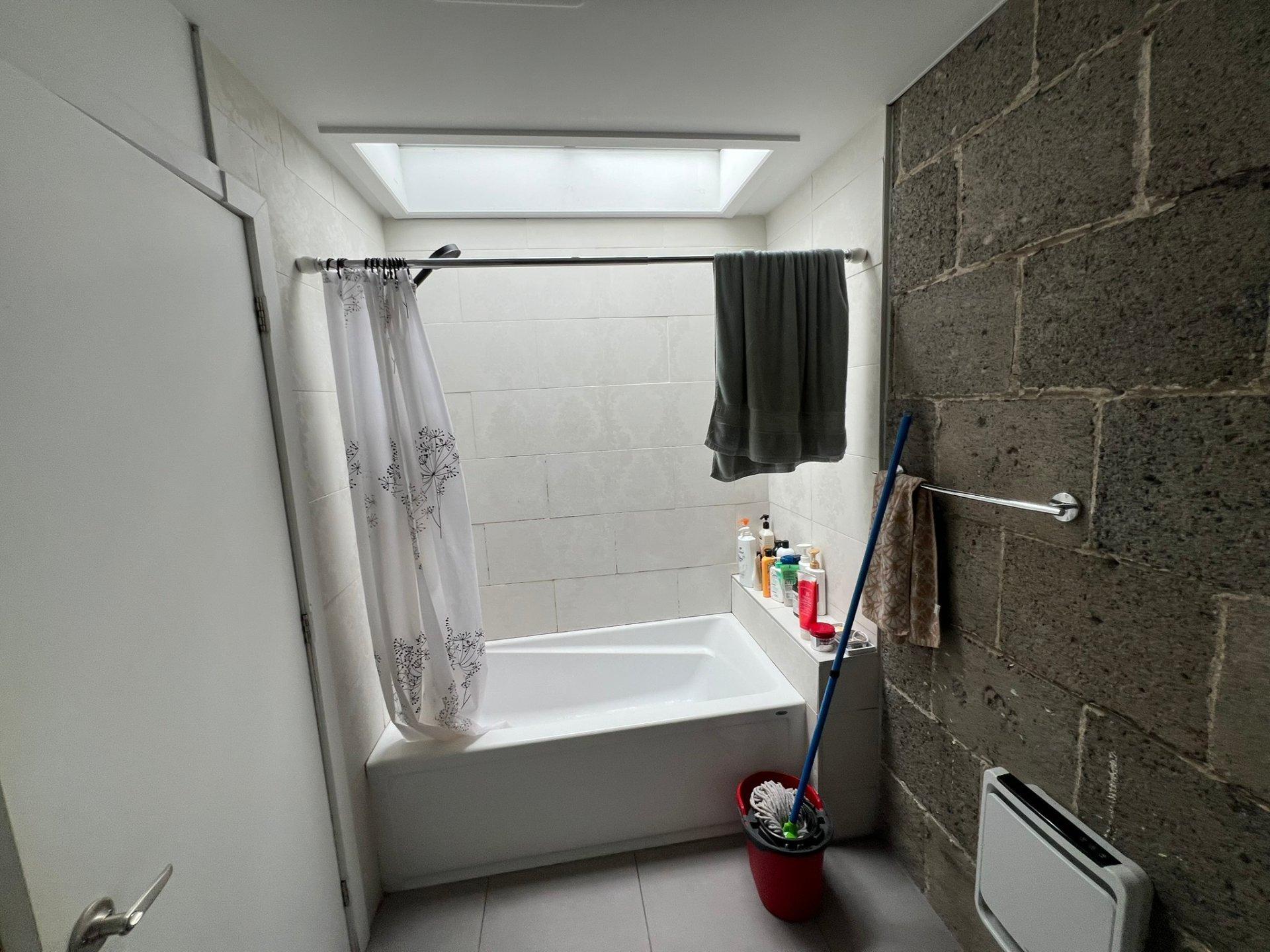 









5003


Rue Louis-Veuillot

,
Montréal (Mercier/Hochelaga-Maisonneuve),




QC
H1M2N4

