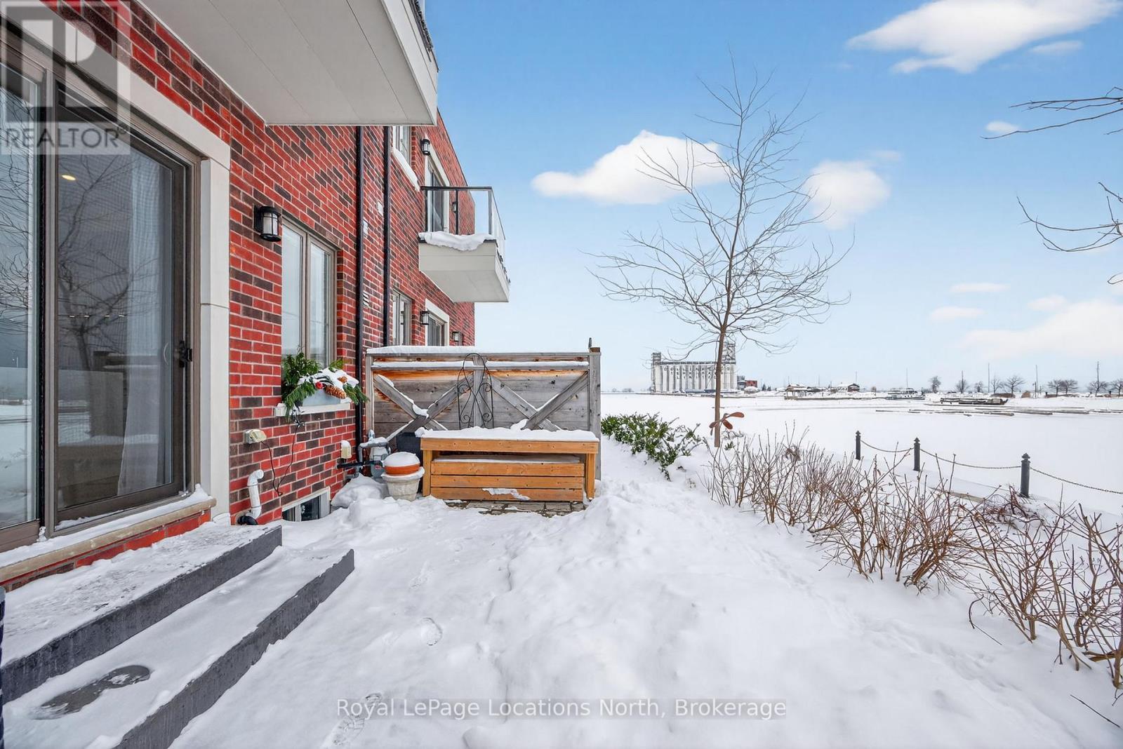 












4 HURONIC COURT

,
Collingwood,




Ontario
L9Y5L6

