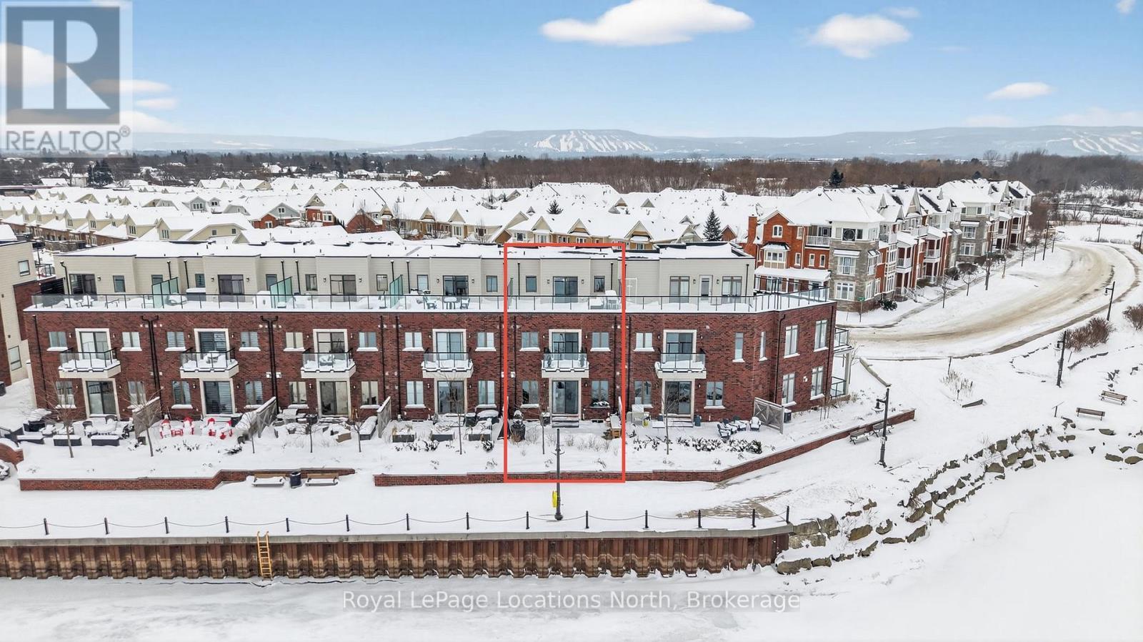 












4 HURONIC COURT

,
Collingwood,




Ontario
L9Y5L6

