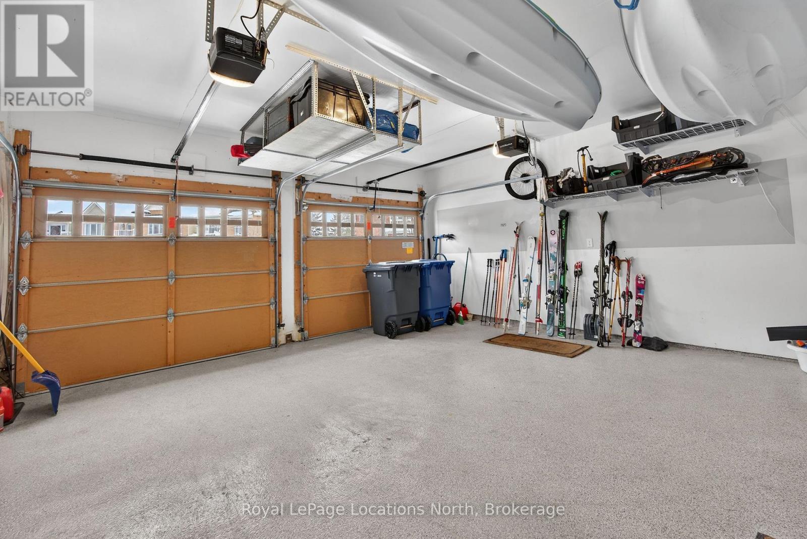 












4 HURONIC COURT

,
Collingwood,




Ontario
L9Y5L6

