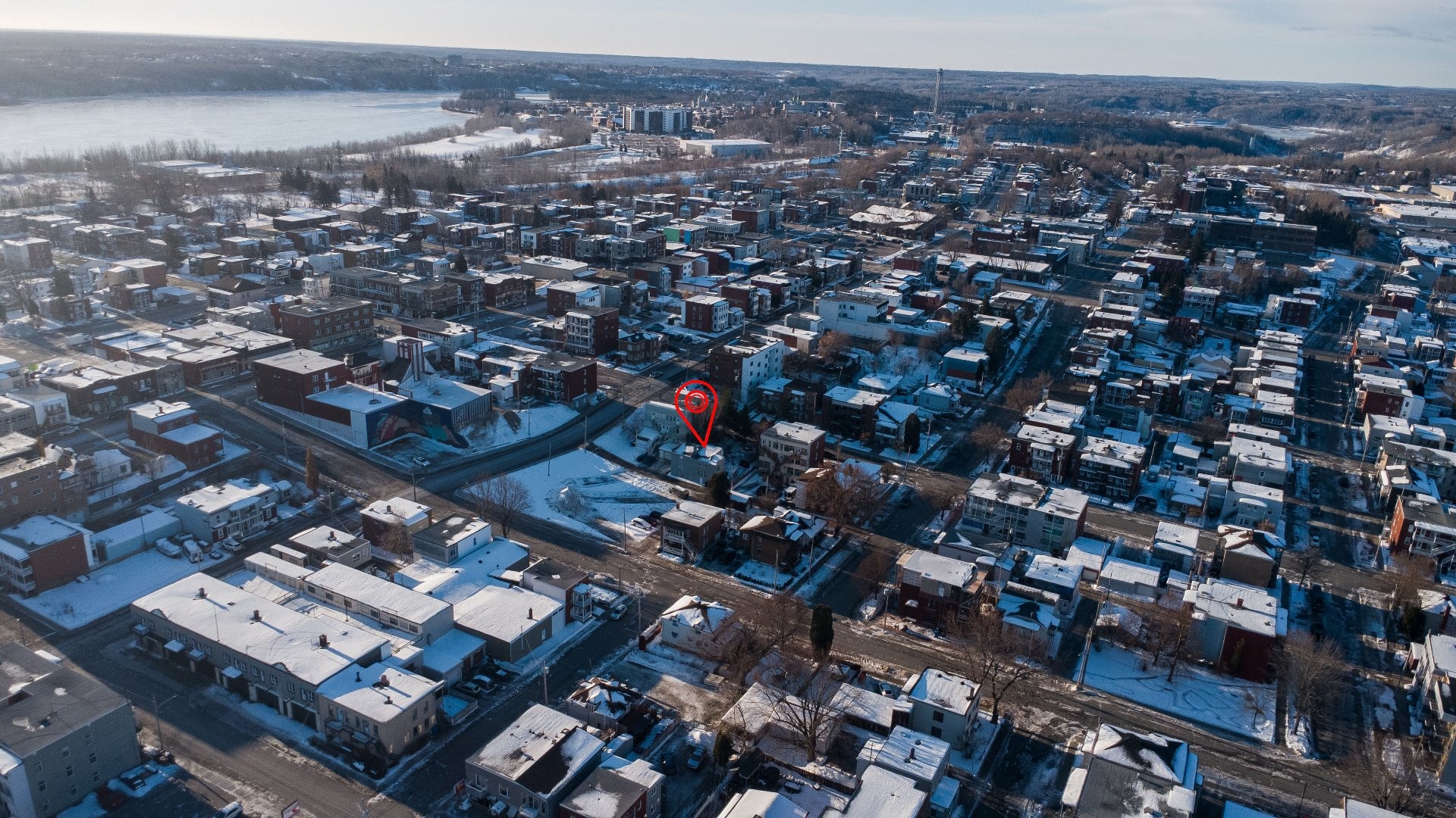 









942


Rue Lambert

,
Shawinigan,




QC
G9N4E8

