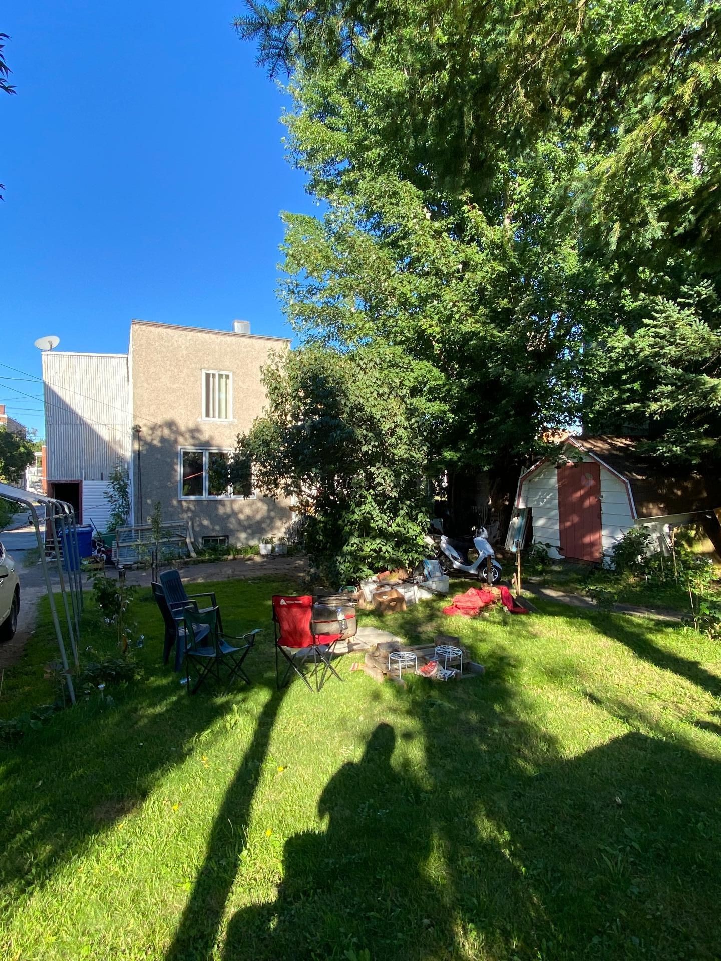 









942


Rue Lambert

,
Shawinigan,




QC
G9N4E8

