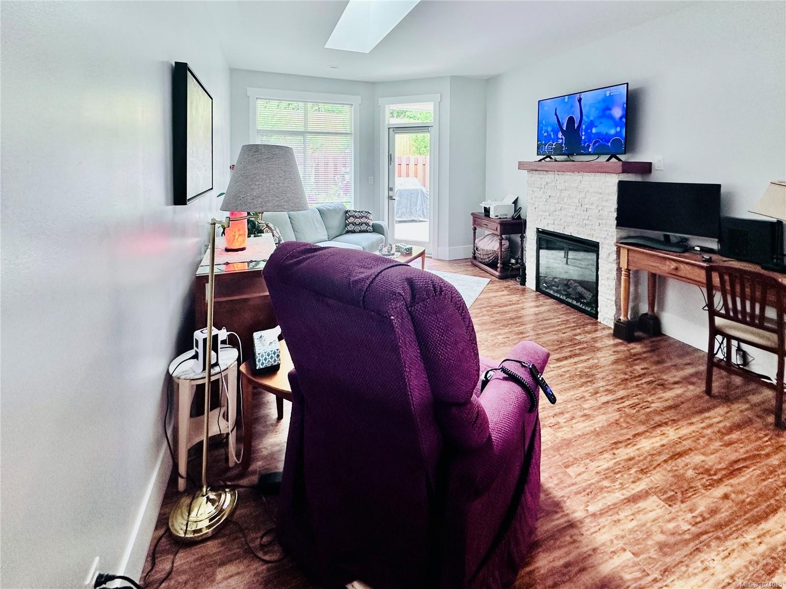 









300


Grosskleg

Way, 54,
Lake Cowichan,




BC
V0R 2G1

