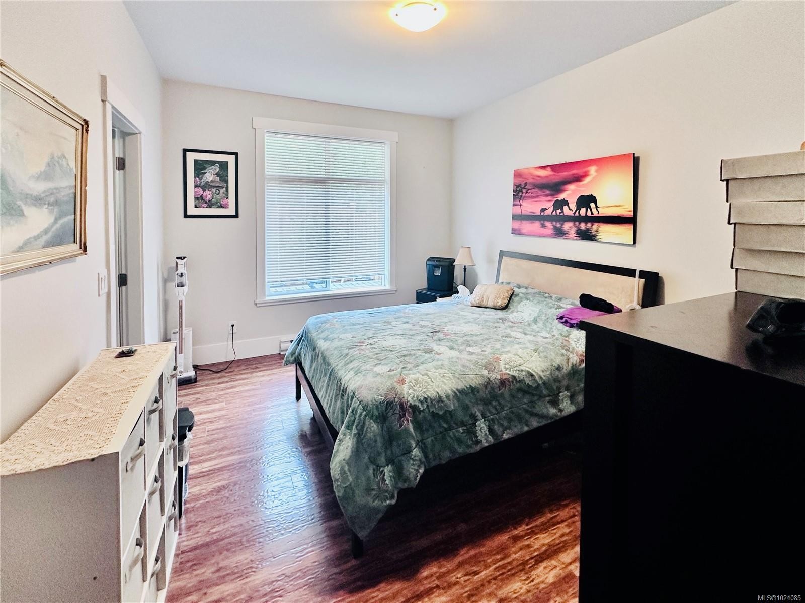 









300


Grosskleg

Way, 54,
Lake Cowichan,




BC
V0R 2G1

