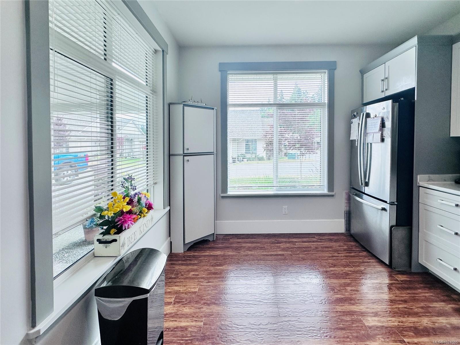 









300


Grosskleg

Way, 54,
Lake Cowichan,




BC
V0R 2G1

