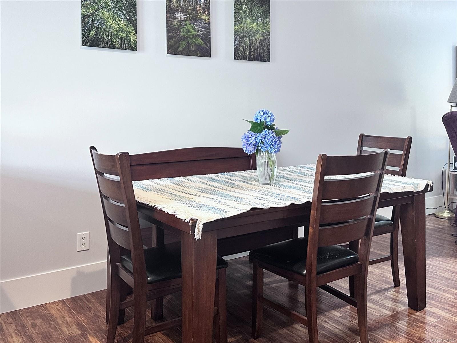 









300


Grosskleg

Way, 54,
Lake Cowichan,




BC
V0R 2G1

