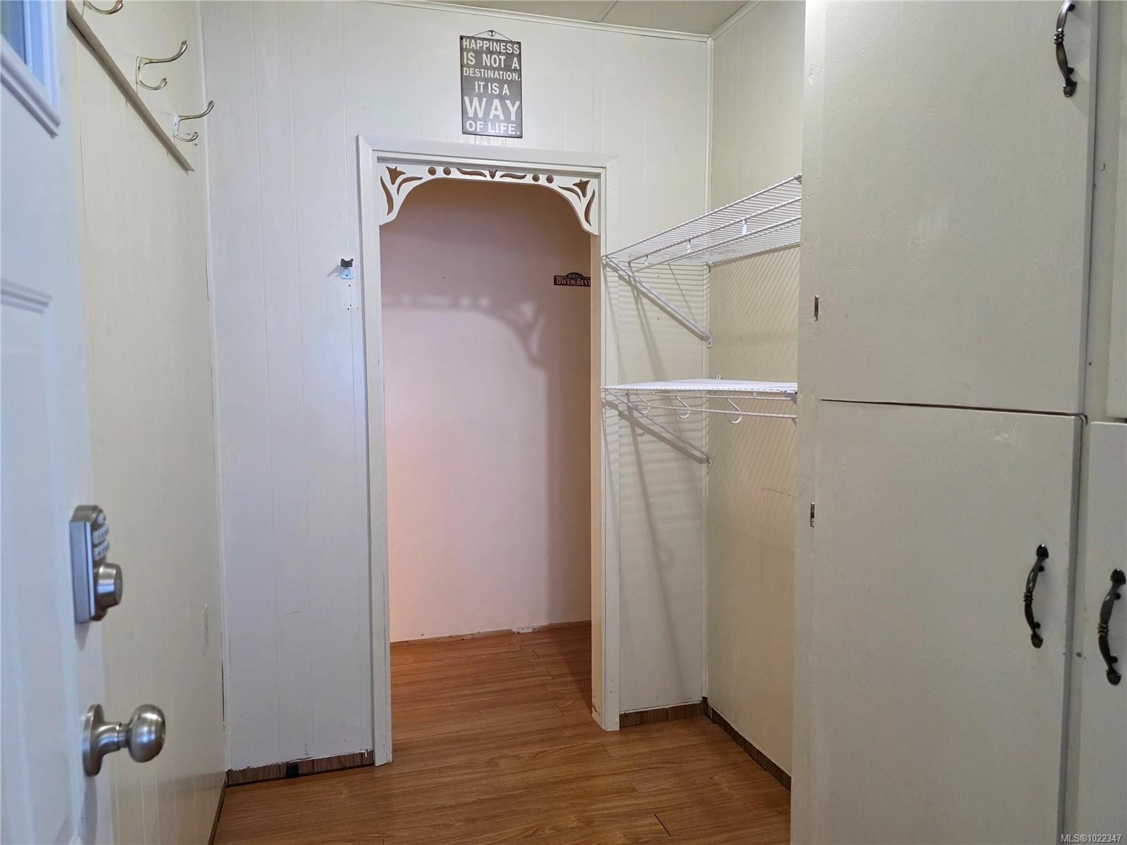 









2114


McKenzie

Ave,
Comox,




BC
V9M 1M7

