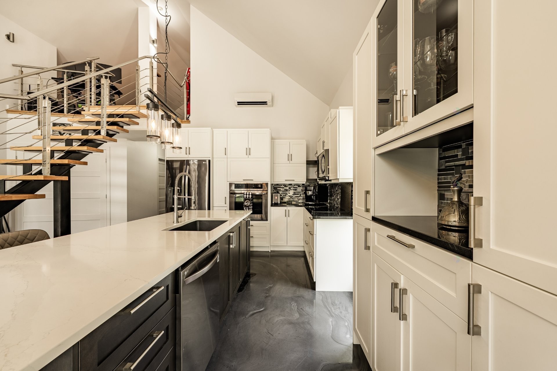 









470


Rue Arthur-Priem

,
Saint-Roch-de-Richelieu,




QC
J0L2M0

