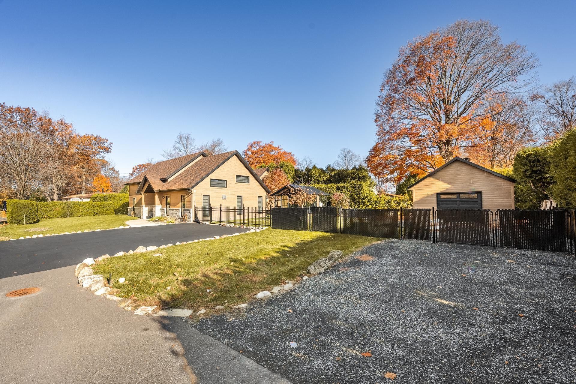 









470


Rue Arthur-Priem

,
Saint-Roch-de-Richelieu,




QC
J0L2M0

