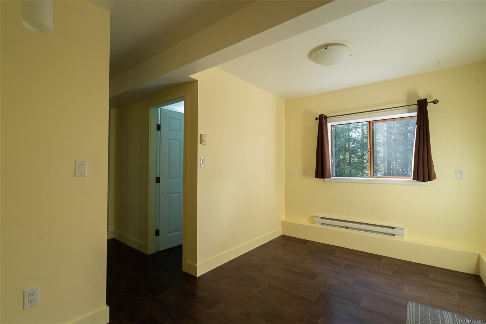 









121


Thomas

Rd,
Salt Spring,




BC
V8K 1R2

