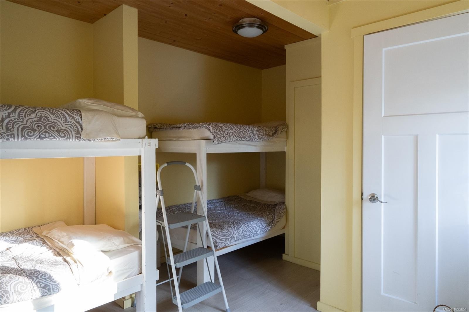 









121


Thomas

Rd,
Salt Spring,




BC
V8K 1R2

