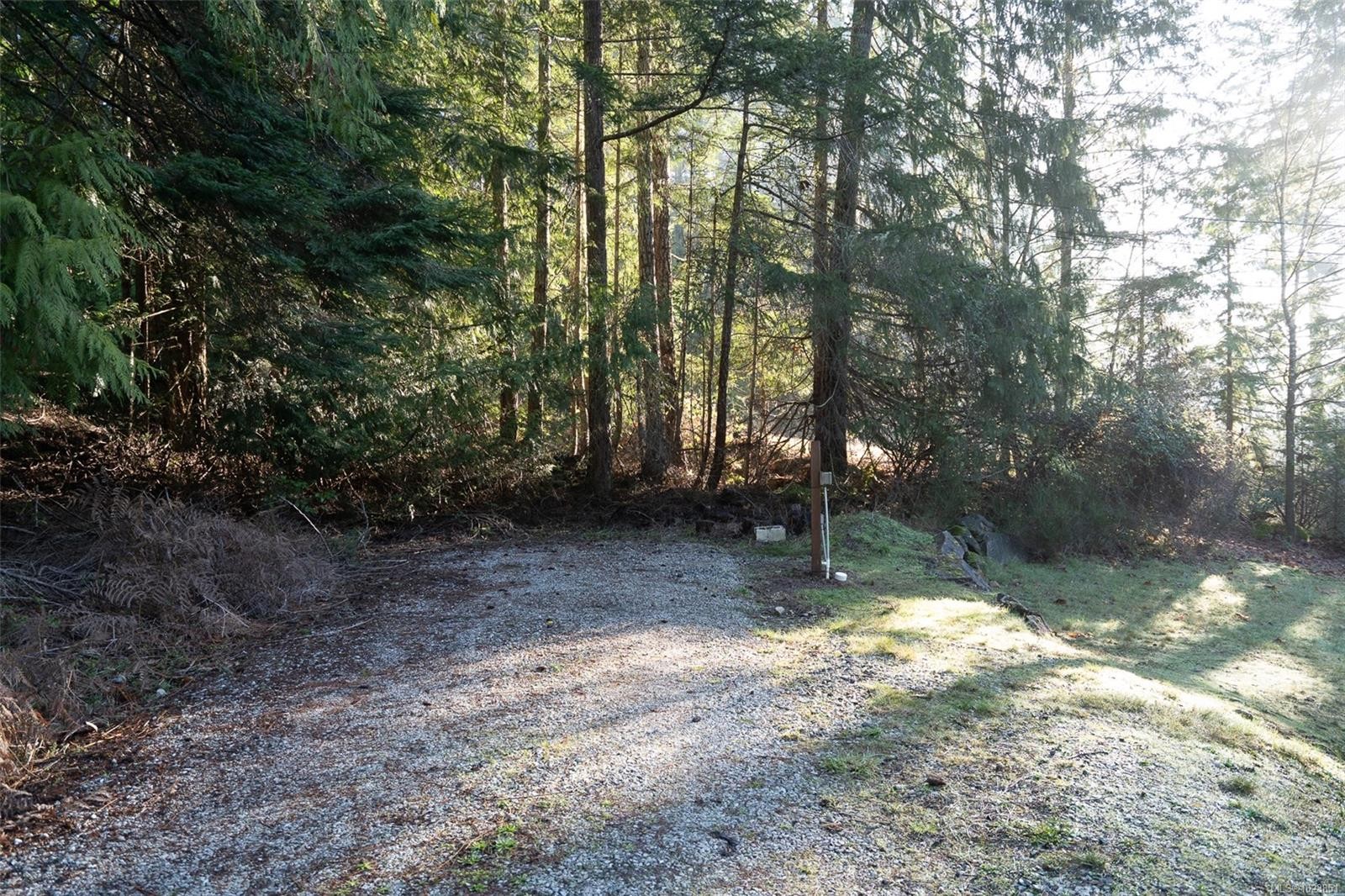 









121


Thomas

Rd,
Salt Spring,




BC
V8K 1R2

