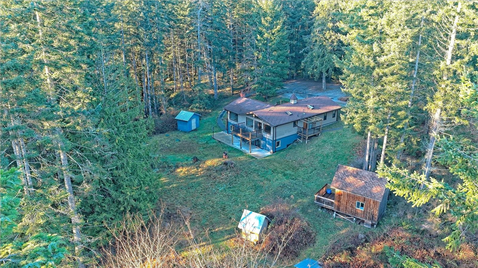 









121


Thomas

Rd,
Salt Spring,




BC
V8K 1R2

