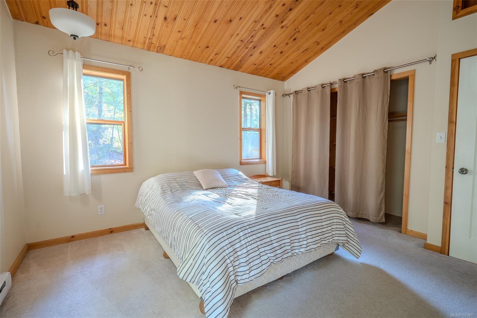 









121


Thomas

Rd,
Salt Spring,




BC
V8K 1R2

