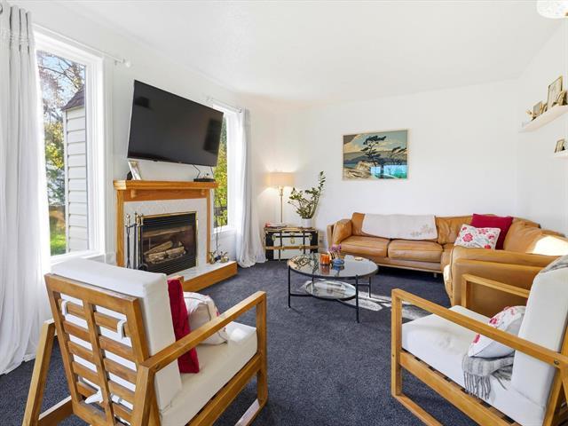 









37


MCIVOR

LANE,
St Andrews,




MB
R1A 2A7

