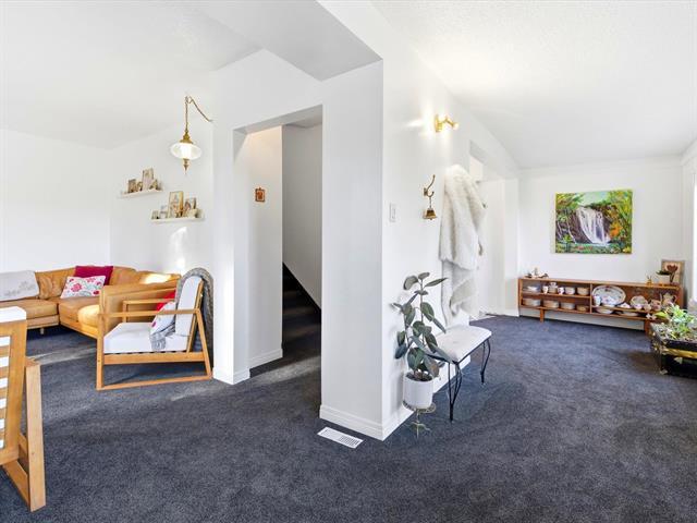 









37


MCIVOR

LANE,
St Andrews,




MB
R1A 2A7

