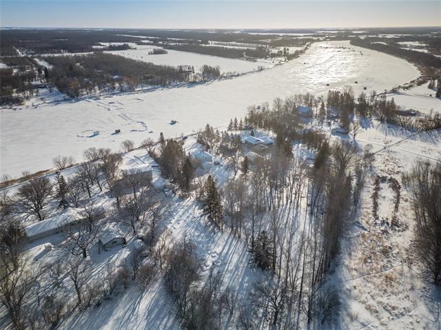 









37


MCIVOR

LANE,
St Andrews,




MB
R1A 2A7

