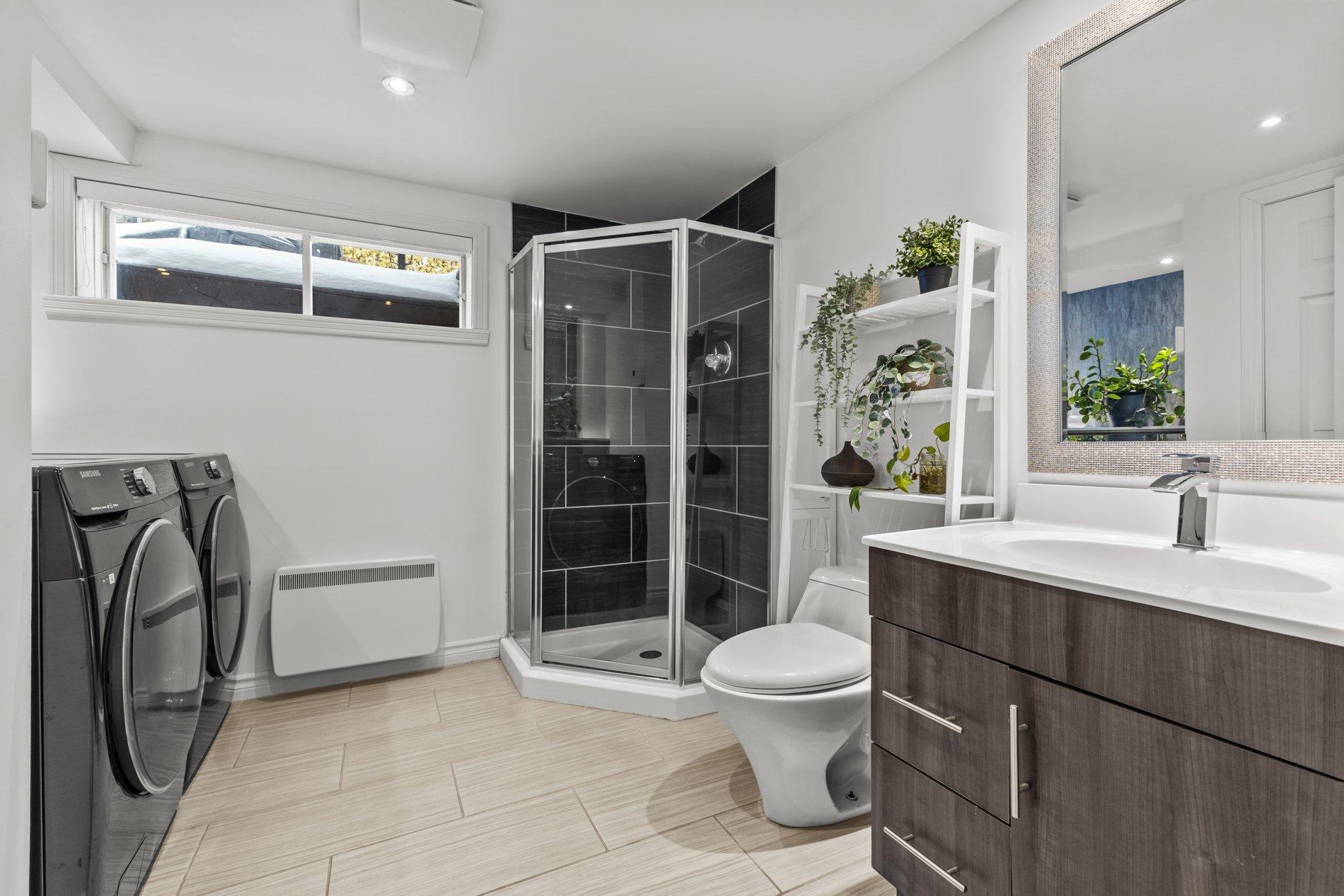 









80


Rue des Tourterelles

,
La Prairie,




QC
J5R5W3

