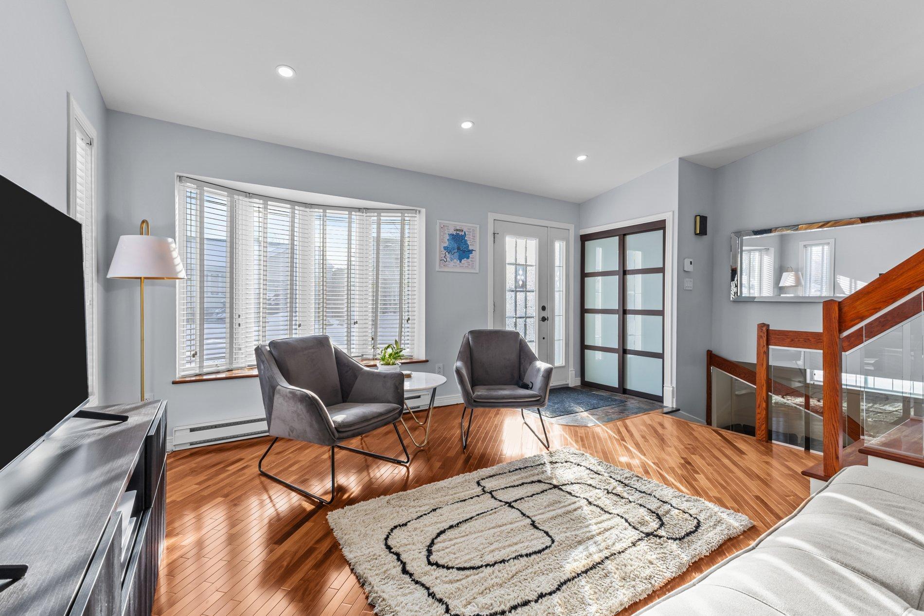 









80


Rue des Tourterelles

,
La Prairie,




QC
J5R5W3

