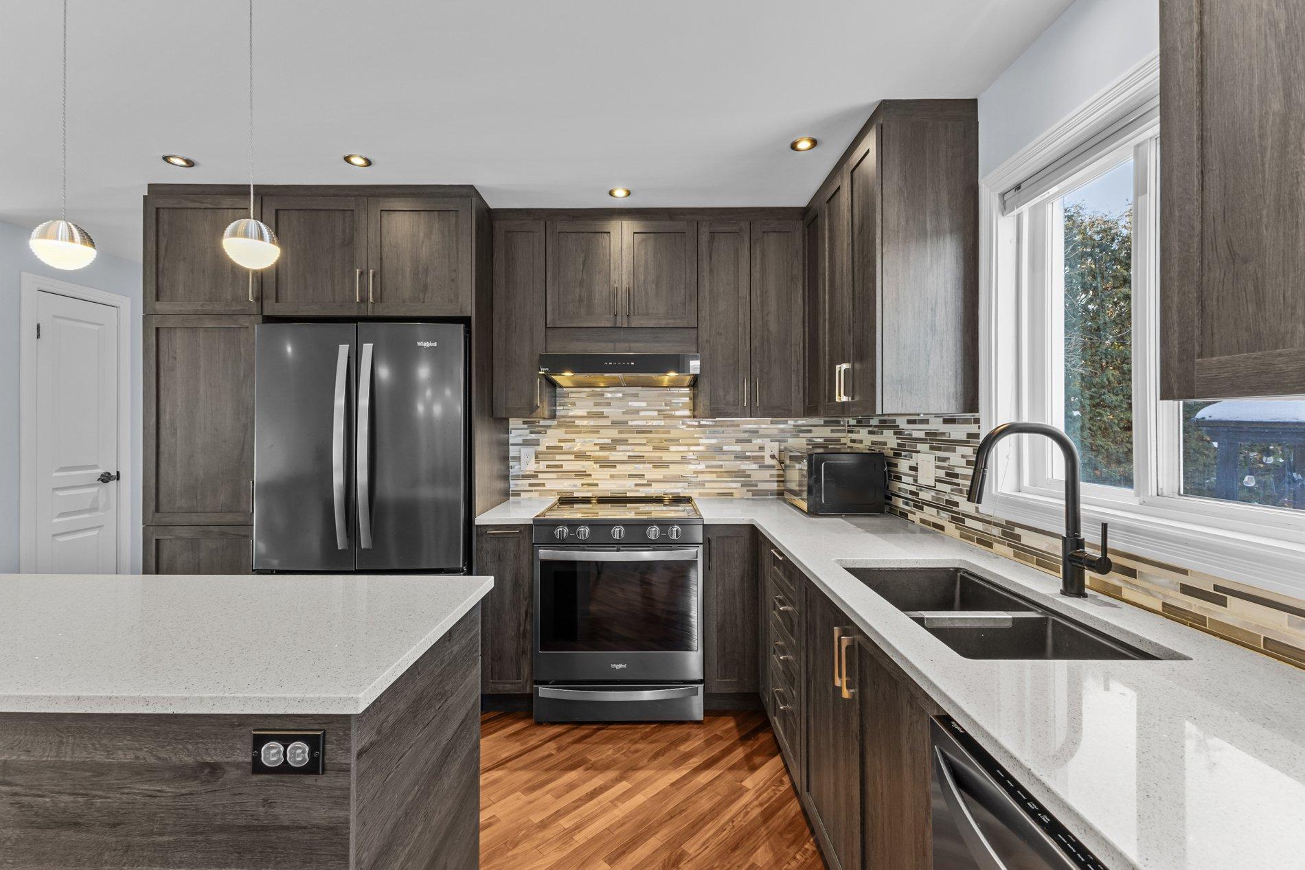 









80


Rue des Tourterelles

,
La Prairie,




QC
J5R5W3

