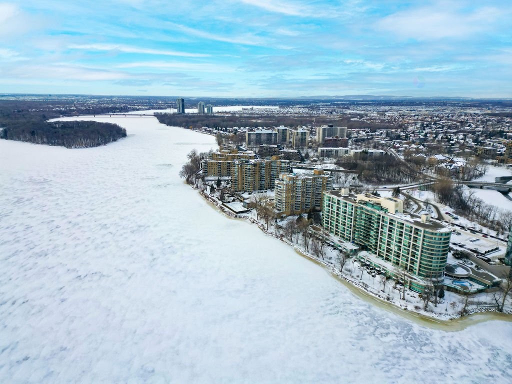 









4450


Prom. Paton

, 511,
Laval (Chomedey),




QC
H7W5J7

