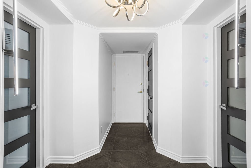 









4450


Prom. Paton

, 511,
Laval (Chomedey),




QC
H7W5J7

