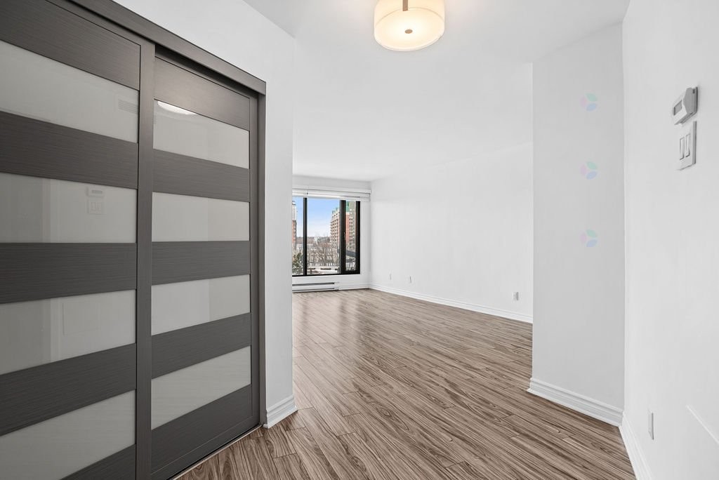









4450


Prom. Paton

, 511,
Laval (Chomedey),




QC
H7W5J7

