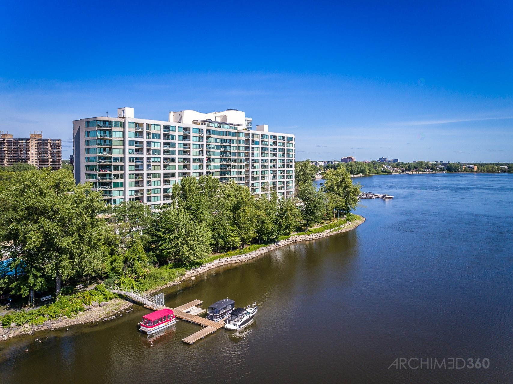 









4450


Prom. Paton

, 511,
Laval (Chomedey),




QC
H7W5J7

