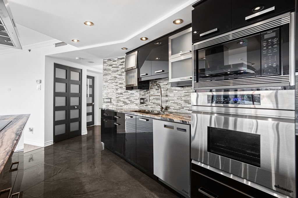 









4450


Prom. Paton

, 511,
Laval (Chomedey),




QC
H7W5J7

