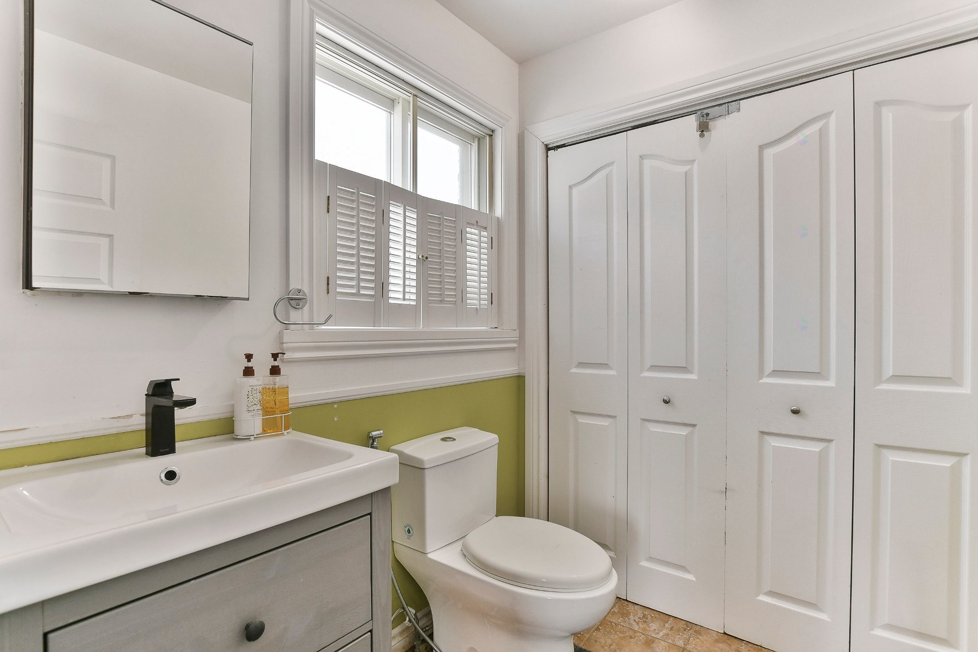 









108


Rue Vanier

,
L'Épiphanie,




QC
J5X3A7

