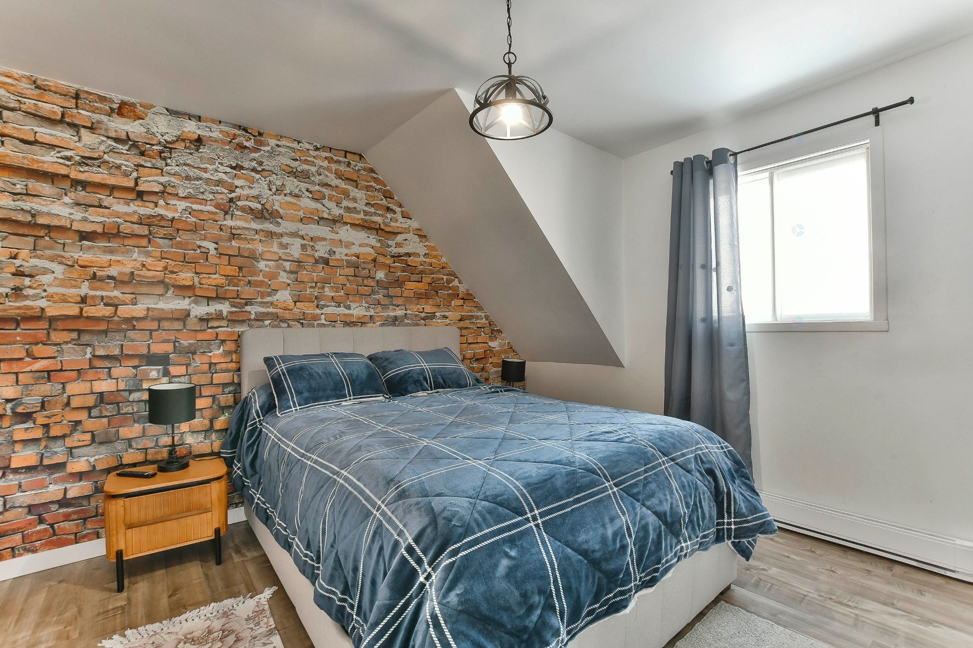 









108


Rue Vanier

,
L'Épiphanie,




QC
J5X3A7

