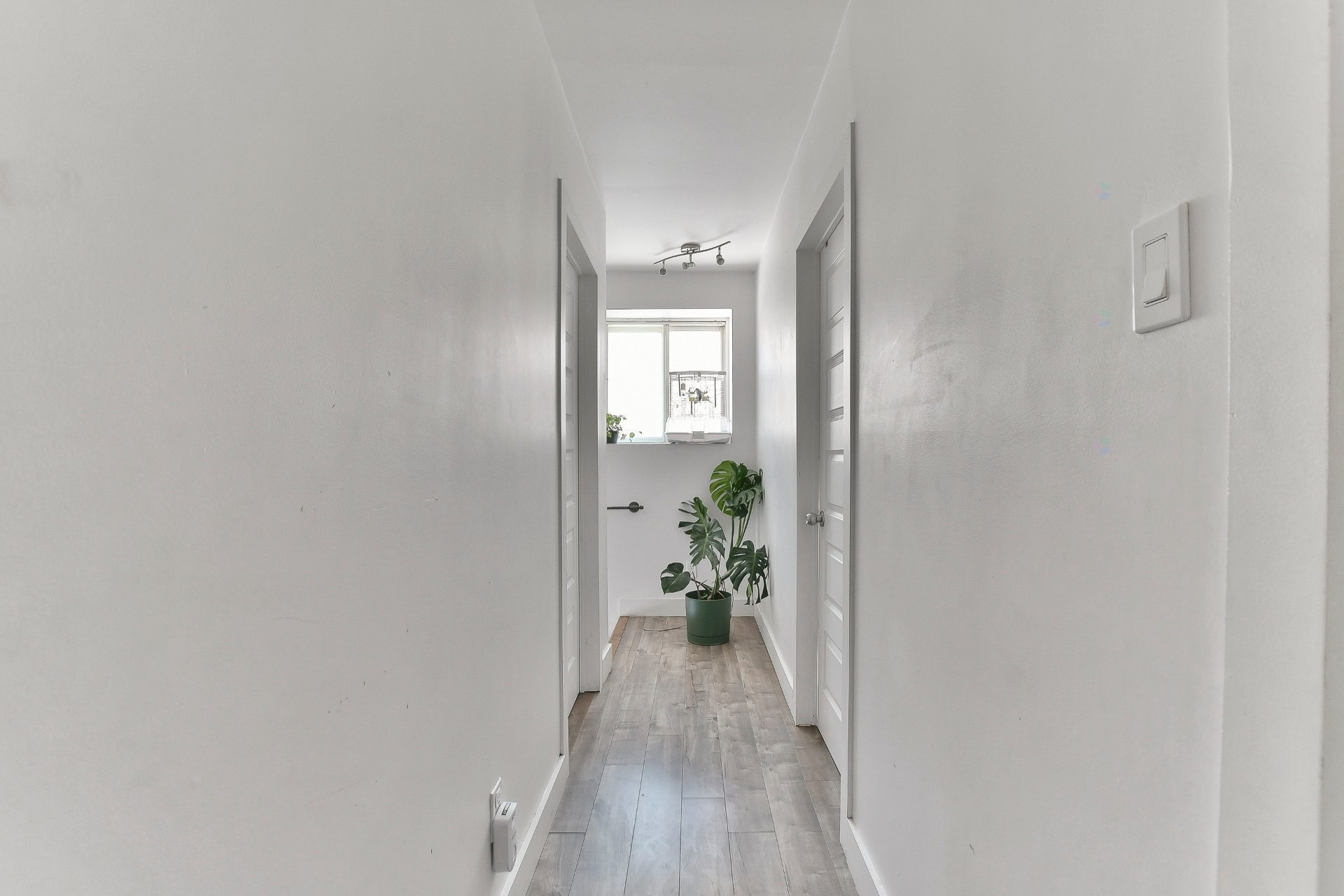 









108


Rue Vanier

,
L'Épiphanie,




QC
J5X3A7

