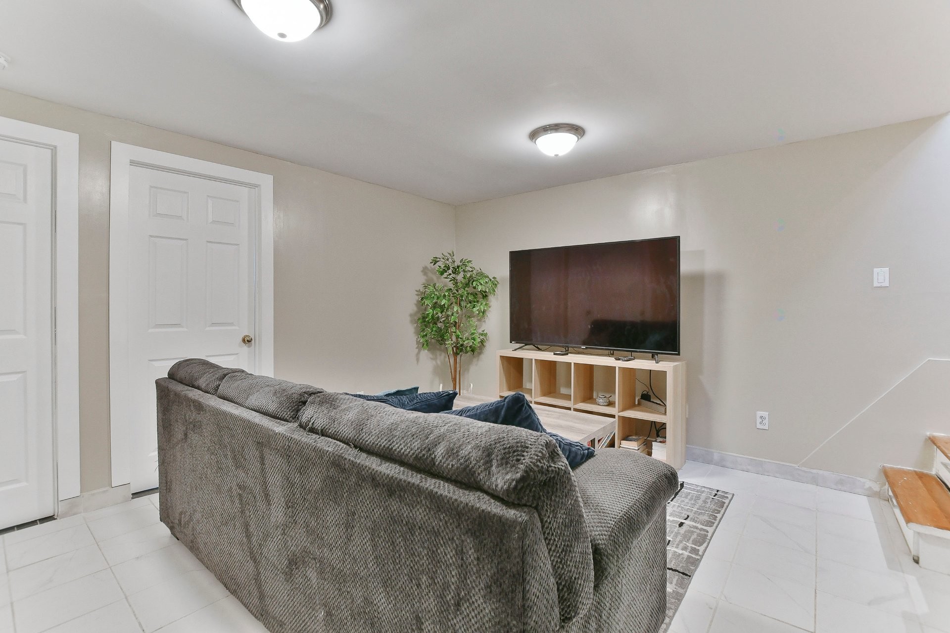 









108


Rue Vanier

,
L'Épiphanie,




QC
J5X3A7

