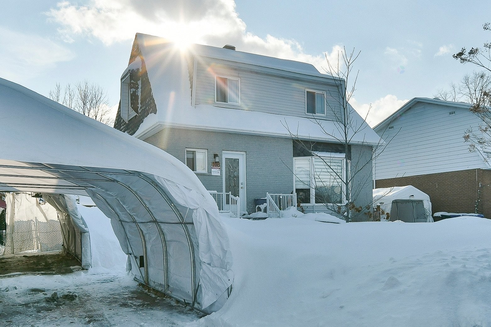 









108


Rue Vanier

,
L'Épiphanie,




QC
J5X3A7

