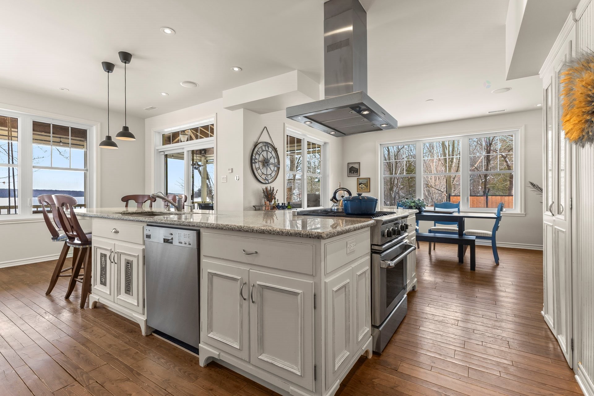 









243


Rue Létourneau

,
Rigaud,




QC
J0P1P0

