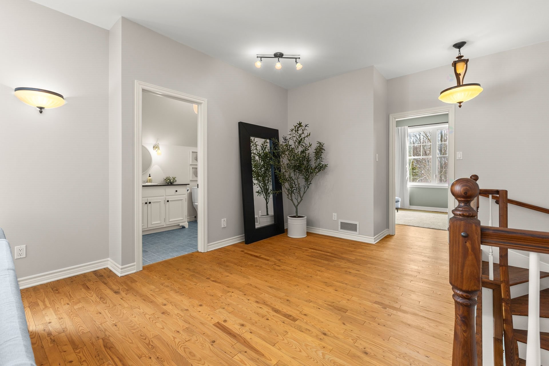 









243


Rue Létourneau

,
Rigaud,




QC
J0P1P0

