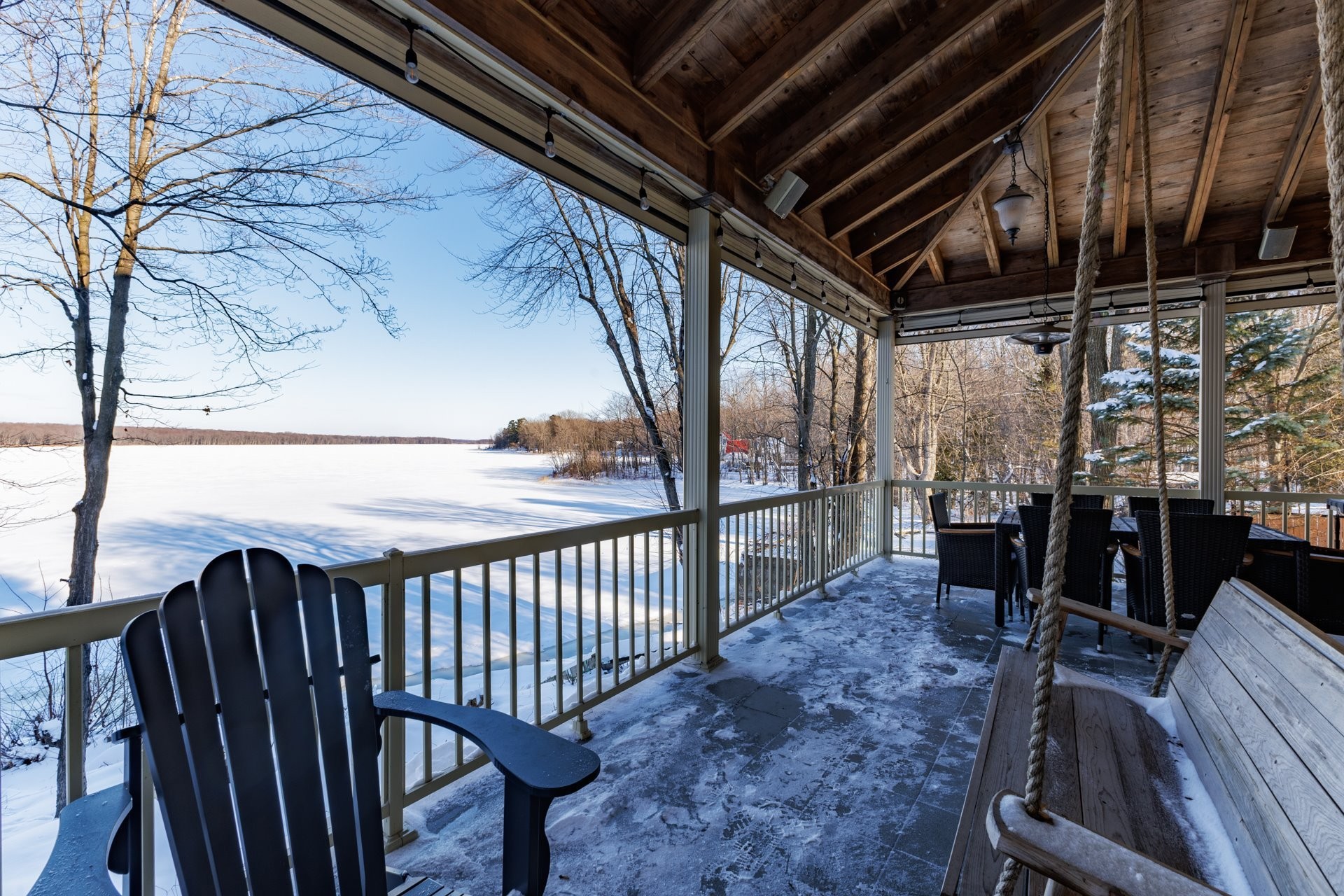 









243


Rue Létourneau

,
Rigaud,




QC
J0P1P0

